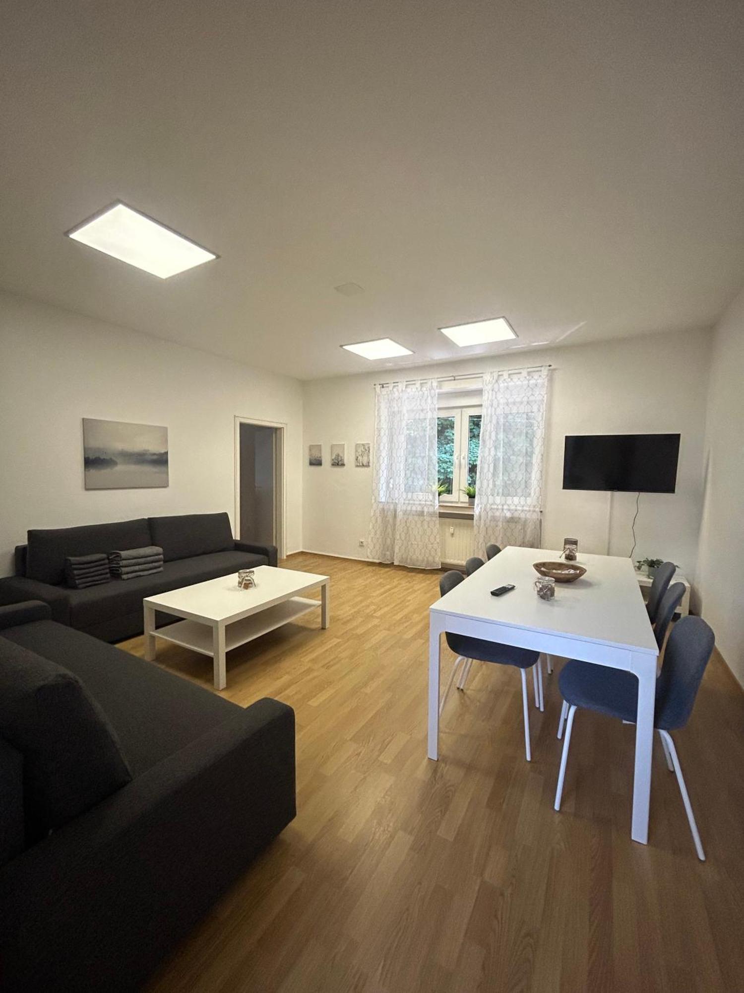 Gemuetliche Ferienwohnung - Voll Ausgestattet, Zentral Aber Ruhig ! Wuppertal Kültér fotó