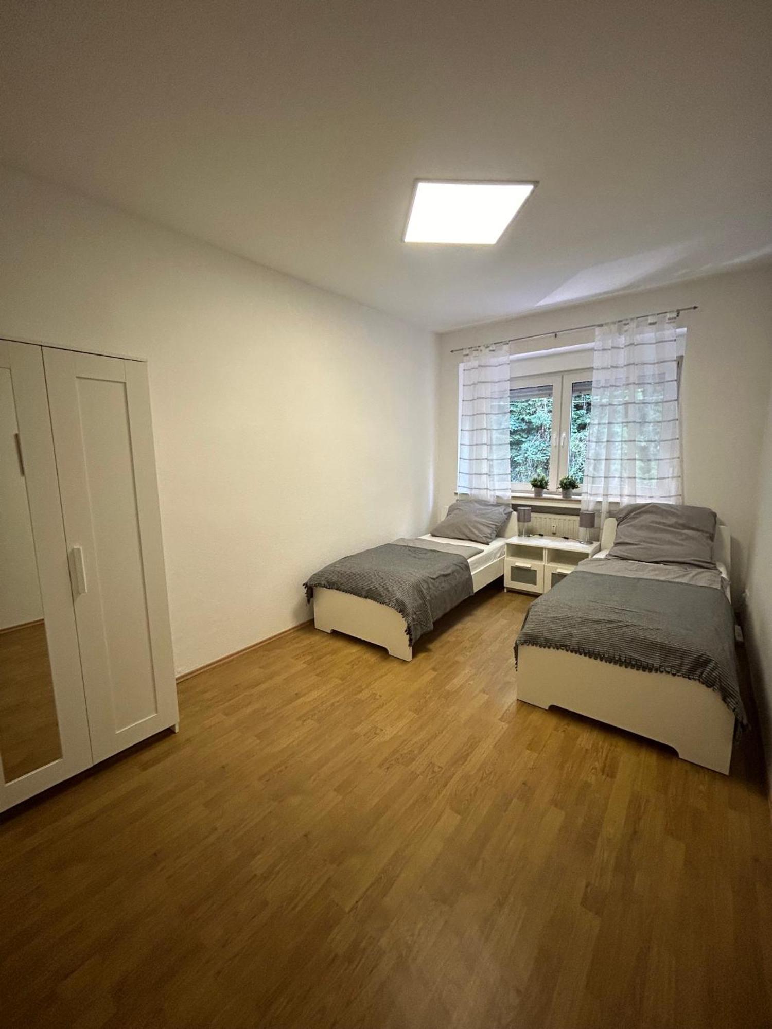 Gemuetliche Ferienwohnung - Voll Ausgestattet, Zentral Aber Ruhig ! Wuppertal Kültér fotó