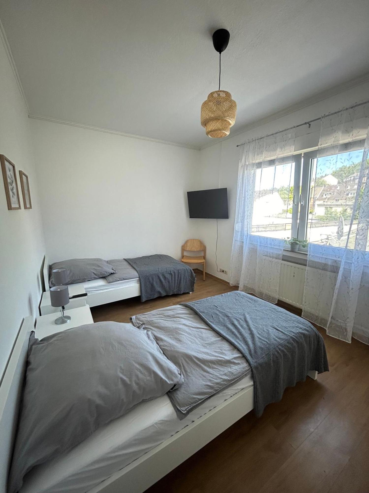 Gemuetliche Ferienwohnung - Voll Ausgestattet, Zentral Aber Ruhig ! Wuppertal Kültér fotó