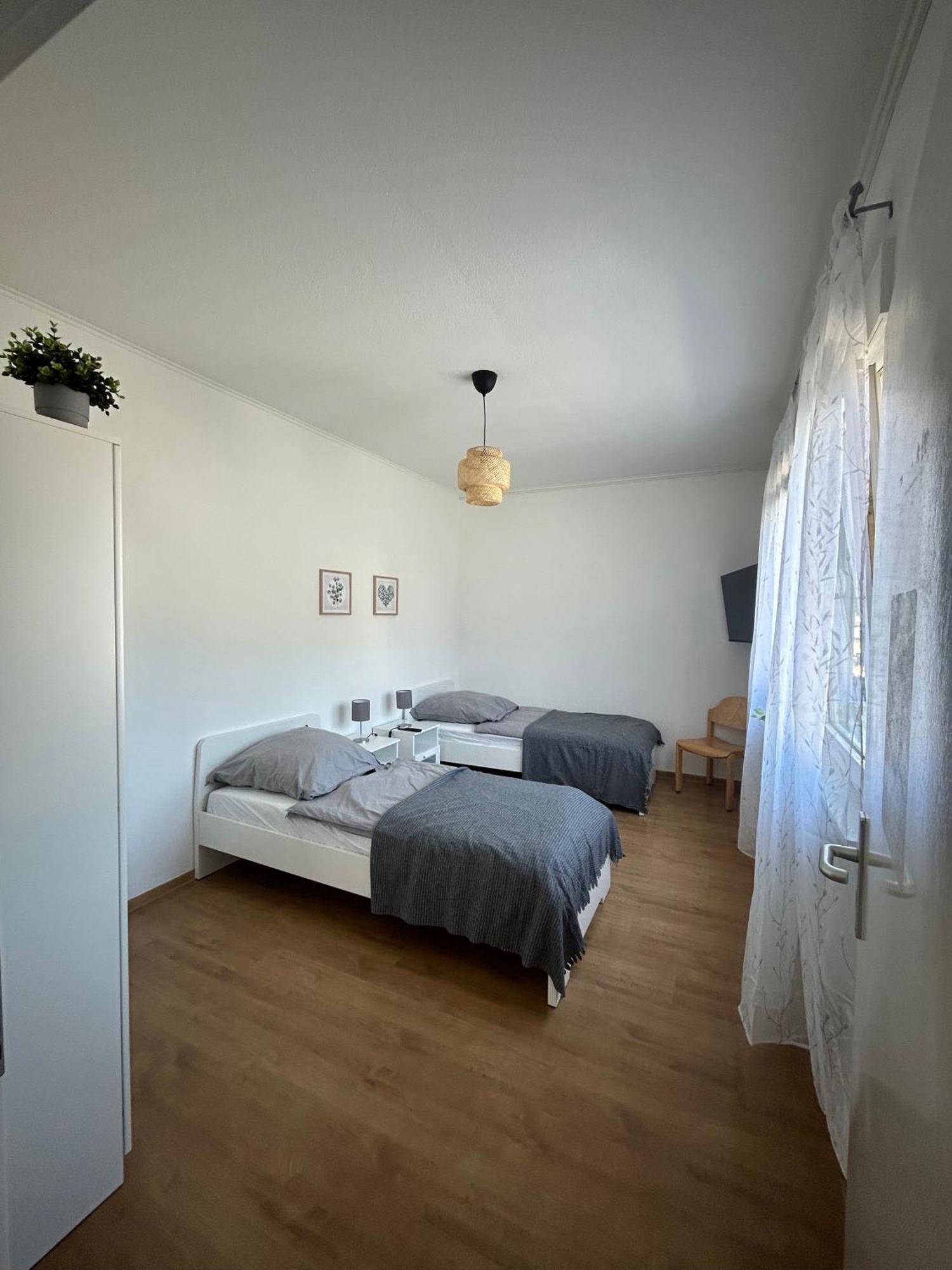 Gemuetliche Ferienwohnung - Voll Ausgestattet, Zentral Aber Ruhig ! Wuppertal Kültér fotó
